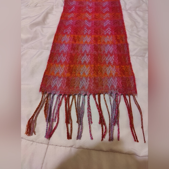 Victoire Mathieu Paris sophisticated colorful woven scarf 🧣 - Picture 15 of 15